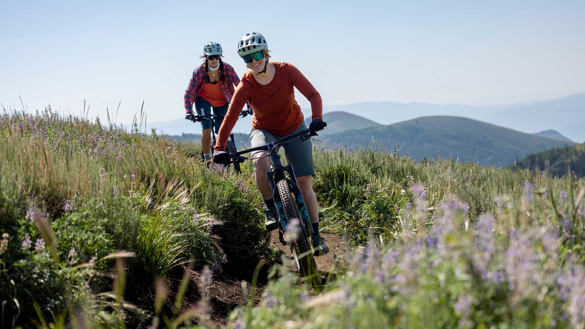 White Pine Touring guide leading a mountain biking clinic in Park City, UT.