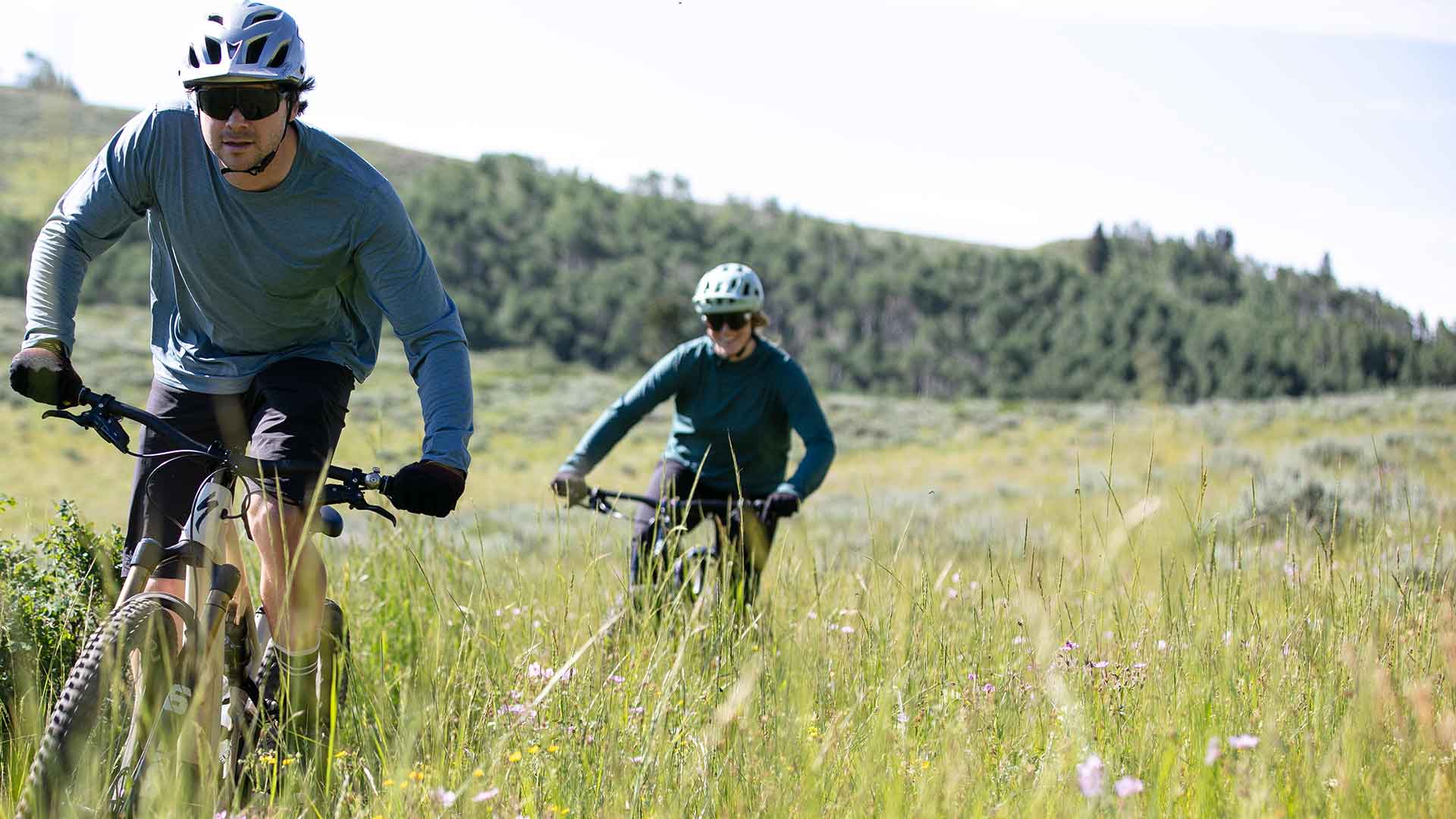 White Pine Touring Guide leading a beginner mountain bike clinic in Park City, UT.